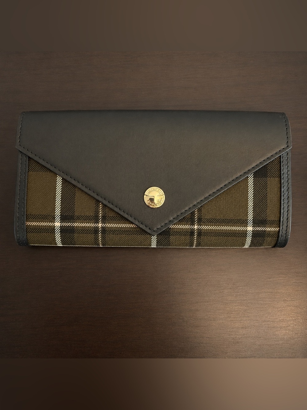 Never Used Burberry Green Check Halton Envelope Wallet